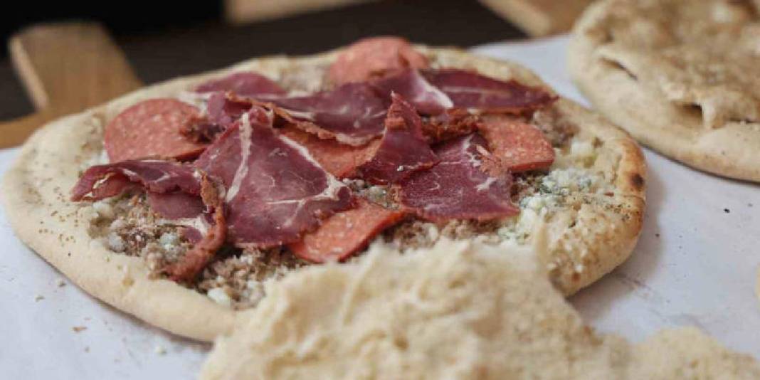 Odun ateşinden gelen lezzet! ‘Anadolu’nun pizzası’ Osmanlı’dan günümüze uzanıyor 4